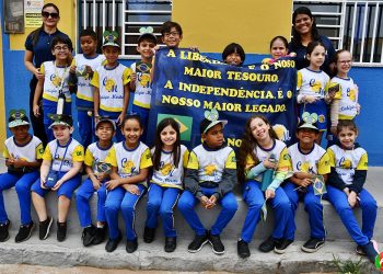 🌟 Caminhada Cívica do Colégio Mérito marca celebração ao 7 de Setembro