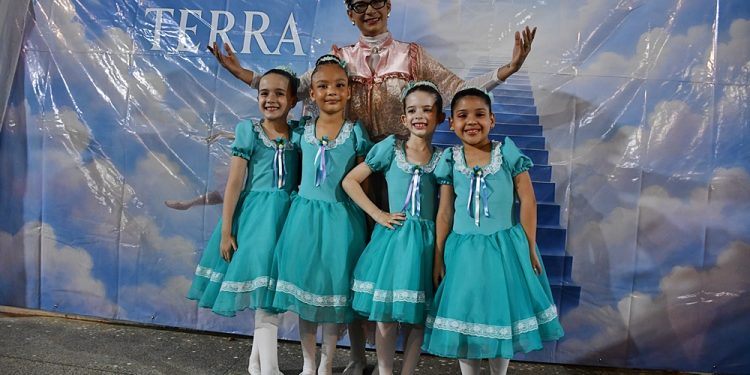 ✨ “Entre o Céu e a Terra”: Paulistana se encanta com espetáculo de ballet que celebra um ano de dedicação ✨