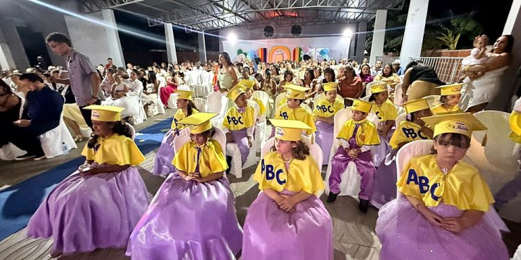 Último sábado foi de celebração na Formatura do ABC do Colégio Mérito