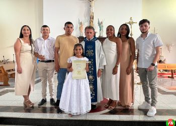 Batismo de Fé e Amor: Ana Vitória Inicia Sua Caminhada Cristã