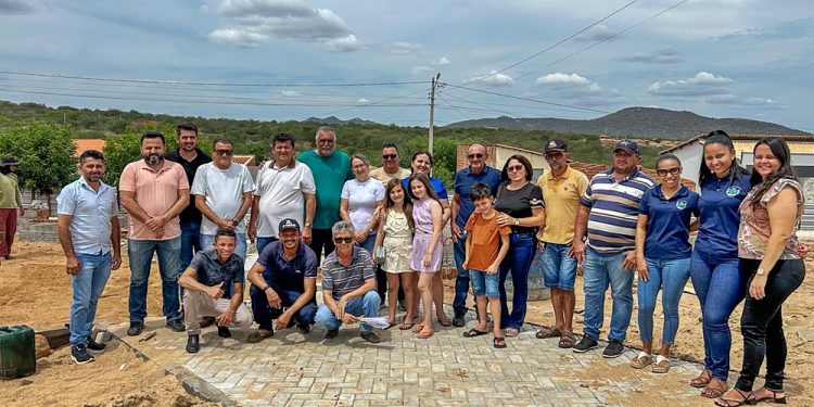 Prefeito Molão acompanha de perto obras que impulsionam o desenvolvimento de Acauã