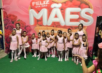 Uma noite marcada por emoção, homenagens e muita alegria na grande Festa das Mães de Curral Novo do Piauí. 🌸✨